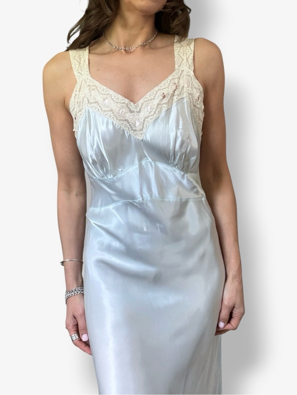 Vintage 1940’s Satin Nightgown and Jacket Set - Picture 3 of 14